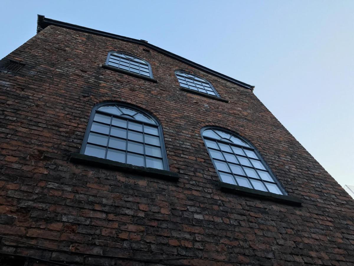 The Penthouse Gathering - Town Centre - Sleeps Up To 16 Wrexham Exteriör bild
